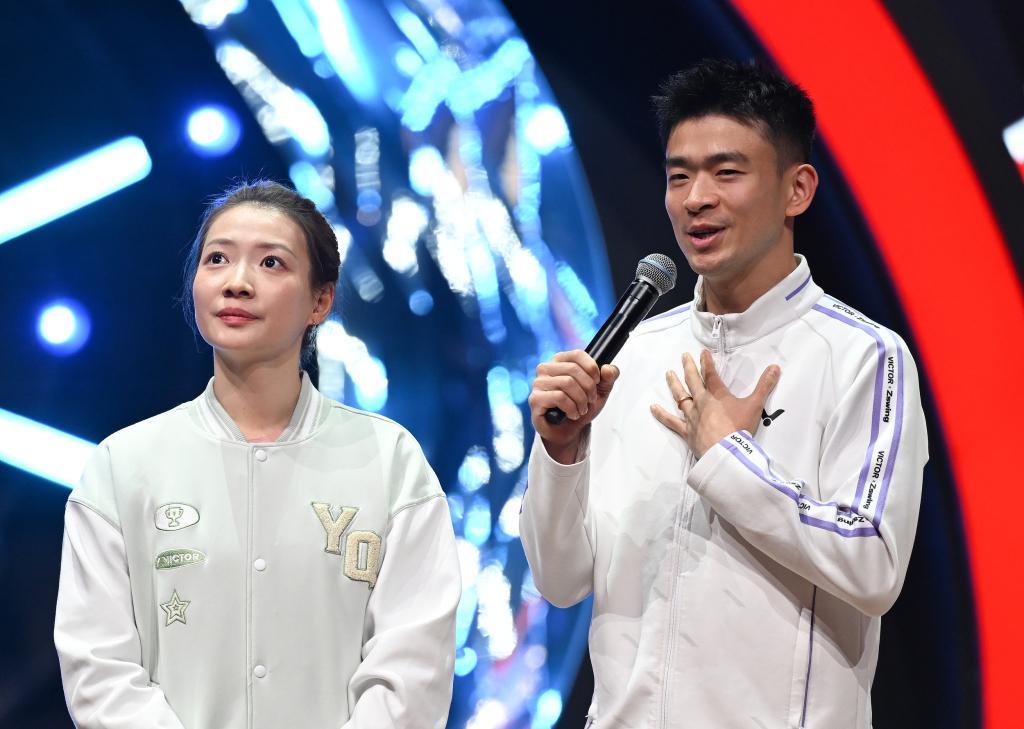 开云-专访｜踏上不同的人生赛道，“雅思组合”还在为羽毛球燃烧
